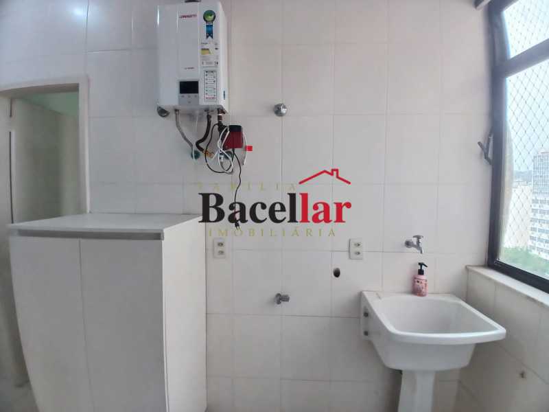 Conheça WhatsApp Image 2026-10-09 at 1 do imóvel - Apartamento a venda na Tijuca, com 144m², 2 vagas, piscina, 3 quartos, suíte, varanda, portaria 24 horas e dependência completa - TIAP35931 - 26 WhatsApp Image 2026-10-09 at 1 - 26