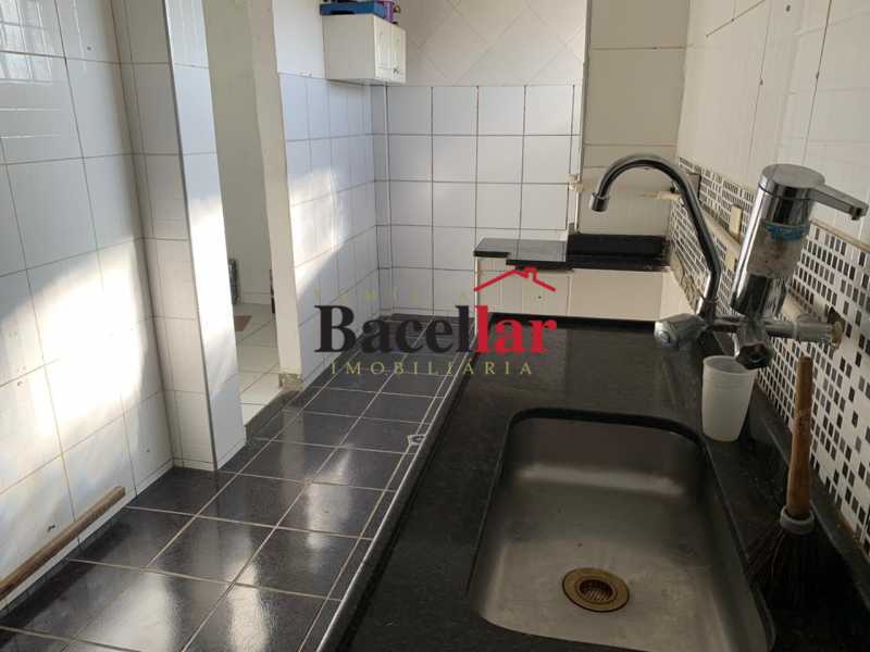 Conheça Cozinha e área do imóvel - Apartamento à venda Rua Ana Quintão,Rio de Janeiro,RJ - R$ 135.000 - RIAP20012 - 6 Cozinha e área - 6