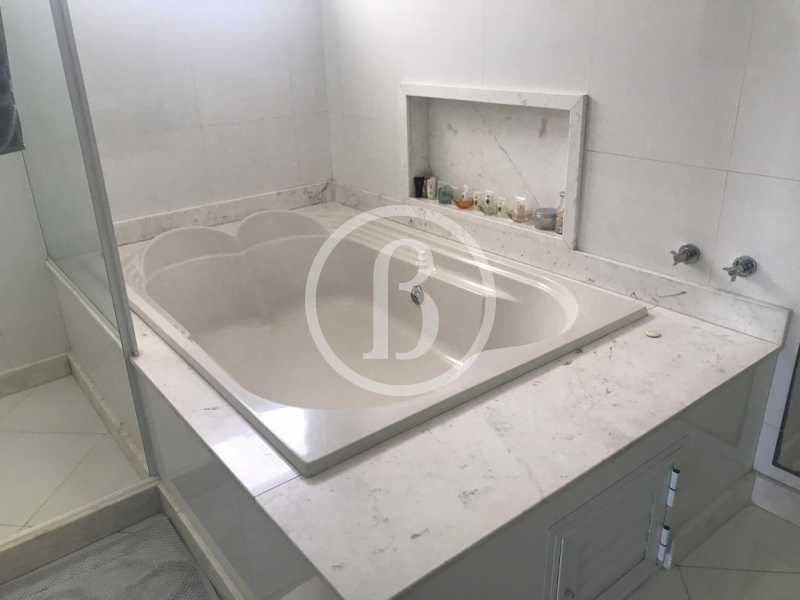 Conheça BANHEIRO do imóvel - Casa em Condomínio 4 quartos à venda QUINTAS DO RIO - Barra da Tijuca, Rio de Janeiro - R$ 7.799.999 - BFCN40040 - 17 BANHEIRO - 17