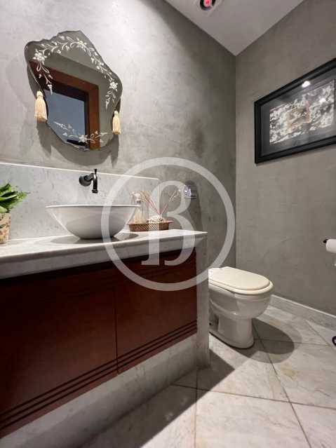 Conheça LAVABO do imóvel - Casa em Condomínio 3 quartos à venda Barra da Tijuca, Rio de Janeiro - R$ 5.750.000 - BFCN30011 - 17 LAVABO - 17