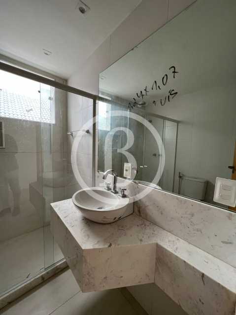 Conheça BANHEIRO DA 5° SUÍTE do imóvel - Casa em Condomínio 5 quartos à venda QUINTAS DO RIO - Barra da Tijuca, Rio de Janeiro - R$ 11.200.000 - BFCN50065 - 27 BANHEIRO DA 5° SUÍTE - 27
