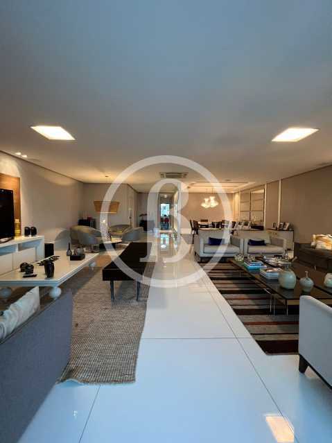 Conheça SALA OUTRO ÂNGULO do imóvel - Apartamento 4 quartos à venda Barra da Tijuca, Rio de Janeiro - R$ 11.600.000 - BFAP40264 - 7 SALA OUTRO ÂNGULO - 7