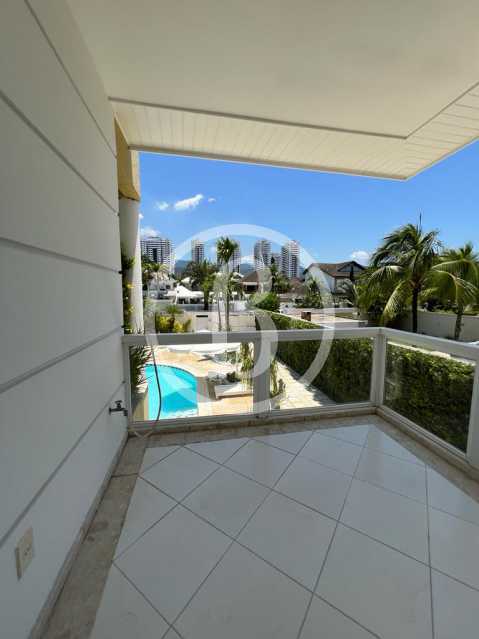 Conheça VARANDA DA 1° SUÍTE do imóvel - Casa em Condomínio 4 quartos à venda Barra da Tijuca, Rio de Janeiro - R$ 3.800.000 - BFCN40092 - 24 VARANDA DA 1° SUÍTE - 24