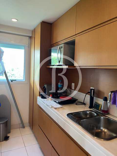 Conheça SUÍTE 1 do imóvel - Apartamento 2 quartos à venda Condomínio Paradiso Residence e Service - Barra da Tijuca, Rio de Janeiro - R$ 780.000 - BFAP20429 - 5 SUÍTE 1 - 5