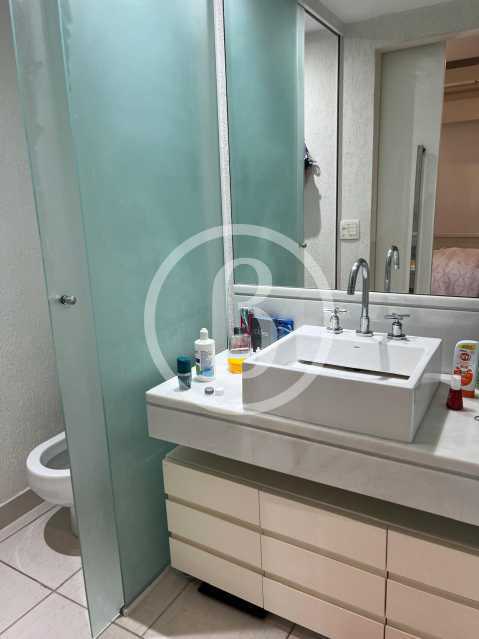 Conheça BANHEIRO SUÍTE 1 do imóvel - Apartamento 2 quartos à venda Condomínio Paradiso Residence e Service - Barra da Tijuca, Rio de Janeiro - R$ 780.000 - BFAP20429 - 10 BANHEIRO SUÍTE 1 - 10