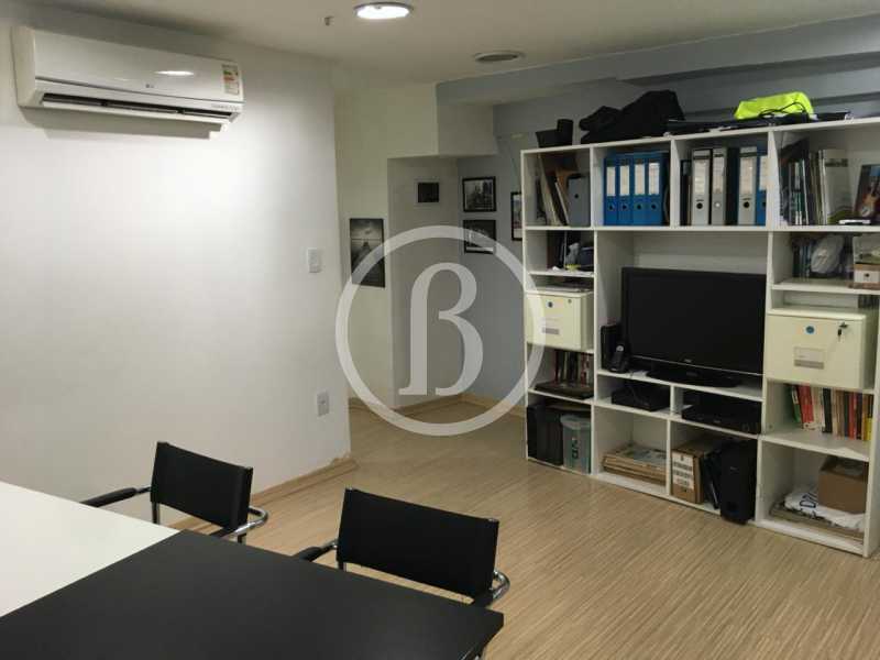 Conheça SALA 1° PAVIMENTO OUTRO ÂNGULO do imóvel - Loja 50m² à venda Barra da Tijuca, Rio de Janeiro - R$ 300.000 - BFLJ00028 - 5 SALA 1° PAVIMENTO OUTRO ÂNGULO - 5