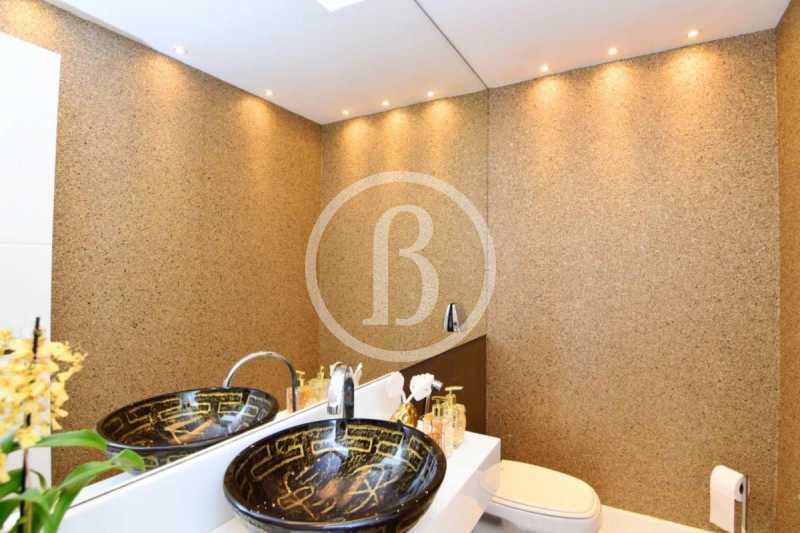 Conheça LAVABO do imóvel - Casa em Condomínio 5 quartos à venda Barra da Tijuca, Rio de Janeiro - R$ 12.900.000 - BFCN50071 - 12 LAVABO - 12