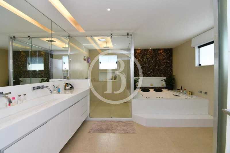 Conheça BANHEIRO do imóvel - Casa em Condomínio 5 quartos à venda Barra da Tijuca, Rio de Janeiro - R$ 12.900.000 - BFCN50071 - 17 BANHEIRO - 17