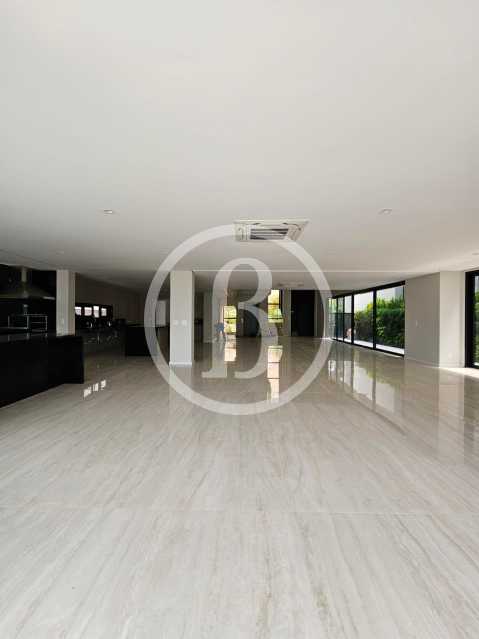 Conheça SALA OUTRO ÂNGULO do imóvel - Casa em Condomínio 4 quartos à venda Barra da Tijuca, Rio de Janeiro - R$ 13.500.000 - BFCN40096 - 12 SALA OUTRO ÂNGULO - 12