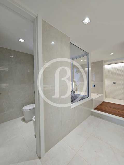 Conheça BANHEIRO DA SUÍTE MASTER do imóvel - Casa em Condomínio 5 quartos à venda Barra da Tijuca, Rio de Janeiro - R$ 12.960.000 - BFCN50075 - 21 BANHEIRO DA SUÍTE MASTER - 21