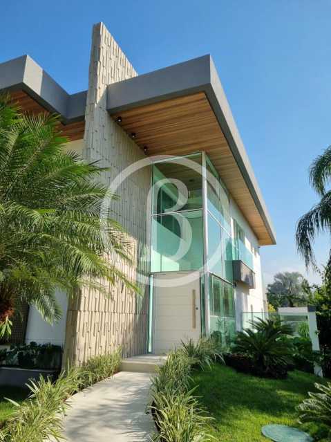 Conheça FACHADA OUTRO ÂNGULO do imóvel - Casa em Condomínio 5 quartos à venda Barra da Tijuca, Rio de Janeiro - R$ 8.500.000 - BFCN50076 - 3 FACHADA OUTRO ÂNGULO - 3