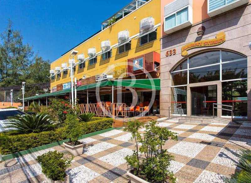 CENTRO COMERCIAL - 1