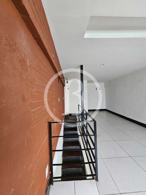 Conheça 2° PISO OUTRO ÂNGULO do imóvel - Loja 54m² à venda Barra da Tijuca, Rio de Janeiro - R$ 500.000 - BFLJ00029 - 11 2° PISO OUTRO ÂNGULO - 11