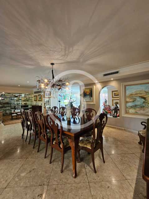Conheça SALA OUTRO ÂNGULO do imóvel - Casa em Condomínio 7 quartos à venda Barra da Tijuca, Rio de Janeiro - R$ 6.000.000 - BFCN70005 - 11 SALA OUTRO ÂNGULO - 11