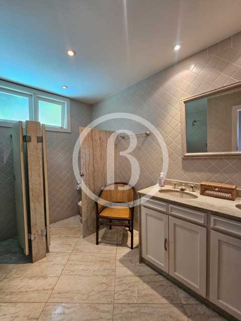 Conheça BANHEIRO EXTERNO do imóvel - Casa em Condomínio 7 quartos à venda Barra da Tijuca, Rio de Janeiro - R$ 6.000.000 - BFCN70005 - 9 BANHEIRO EXTERNO - 9