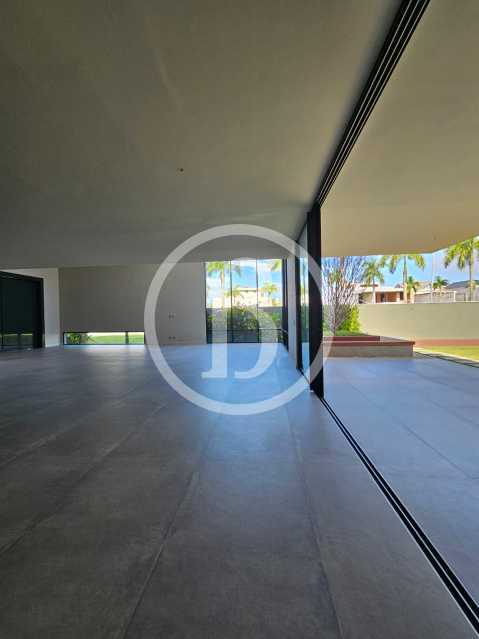 Conheça SALA OUTRO ÂNGULO do imóvel - Casa em Condomínio 5 quartos à venda Barra da Tijuca, Rio de Janeiro - R$ 14.800.000 - BFCN50077 - 12 SALA OUTRO ÂNGULO - 12