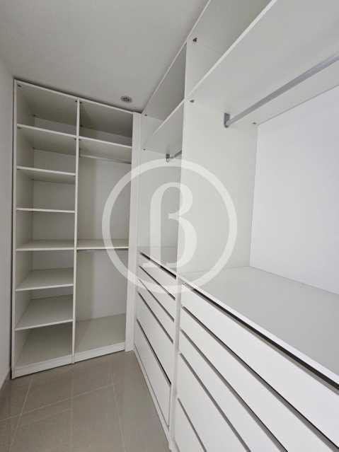 Conheça CLOSET 3° SUÍTE do imóvel - Casa em Condomínio 5 quartos à venda Barra da Tijuca, Rio de Janeiro - R$ 10.000.000 - BFCN50078 - 19 CLOSET 3° SUÍTE - 19