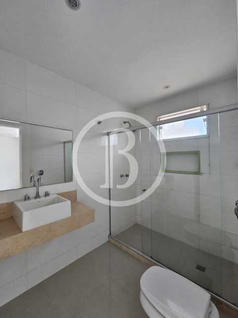 Conheça BANHEIRO 3° SUÍTE do imóvel - Casa em Condomínio 5 quartos à venda Barra da Tijuca, Rio de Janeiro - R$ 10.000.000 - BFCN50078 - 20 BANHEIRO 3° SUÍTE - 20