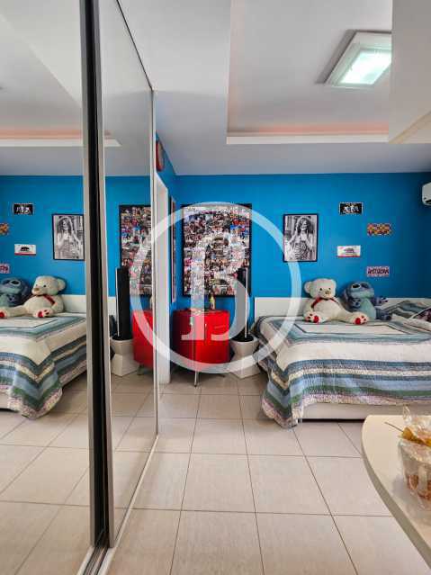 Conheça 2° SUÍTE OUTRO ÂNGULO do imóvel - Apartamento 3 quartos à venda Condomínio CIDADE JARDIM - RESERVA JARDIM - Jacarepaguá, Rio de Janeiro - R$ 1.575.000 - BFAP30486 - 19 2° SUÍTE OUTRO ÂNGULO - 19