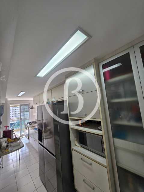 Conheça COZINHA do imóvel - Apartamento 3 quartos à venda Condomínio CIDADE JARDIM - RESERVA JARDIM - Jacarepaguá, Rio de Janeiro - R$ 1.575.000 - BFAP30486 - 23 COZINHA - 23