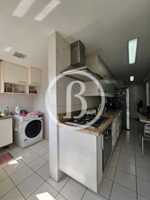 Conheça COZINHA OUTRO ÂNGULO do imóvel - Apartamento 3 quartos à venda Condomínio CIDADE JARDIM - RESERVA JARDIM - Jacarepaguá, Rio de Janeiro - R$ 1.575.000 - BFAP30486 - 25 COZINHA OUTRO ÂNGULO - 25