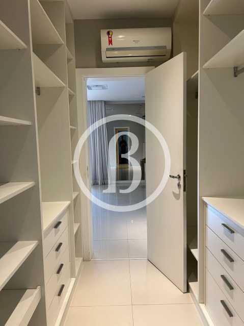 Conheça CLOSET DA SUÍTE do imóvel - Casa em Condomínio 6 quartos à venda Barra da Tijuca, Rio de Janeiro - R$ 4.700.000 - BFCN60014 - 15 CLOSET DA SUÍTE - 15