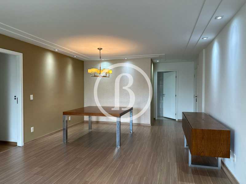 Conheça SALA OUTRO ÂNGULO do imóvel - Apartamento 4 quartos à venda Barra da Tijuca, Rio de Janeiro - R$ 2.450.000 - BFAP40295 - 5 SALA OUTRO ÂNGULO - 5