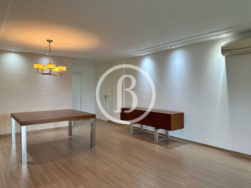 Conheça SALA OUTRO ÂNGULO do imóvel - Apartamento 4 quartos à venda Barra da Tijuca, Rio de Janeiro - R$ 2.450.000 - BFAP40295 - 6 SALA OUTRO ÂNGULO - 6