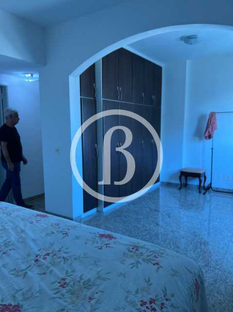 Conheça 1° QUARTO OUTRO ÂNGULO do imóvel - Apartamento 3 quartos à venda Barra da Tijuca, Rio de Janeiro - R$ 3.000.000 - BFAP30499 - 9 1° QUARTO OUTRO ÂNGULO - 9