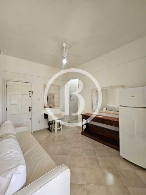 Conheça SALA OUTRO ÂNGULO do imóvel - Apartamento 1 quarto à venda Barra da Tijuca, Rio de Janeiro - R$ 540.000 - BFAP10252 - 4 SALA OUTRO ÂNGULO - 4
