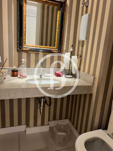 Conheça BANHEIRO SUITE 1 do imóvel - Apartamento 3 quartos à venda Barra da Tijuca, Rio de Janeiro - R$ 1.850.000 - BFAP30517 - 15 BANHEIRO SUITE 1 - 15