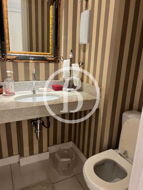Conheça BANHEIRO SUITE 1 OUTRO ANGULO do imóvel - Apartamento 3 quartos à venda Barra da Tijuca, Rio de Janeiro - R$ 1.850.000 - BFAP30517 - 16 BANHEIRO SUITE 1 OUTRO ANGULO - 16