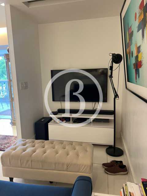 Conheça SALA OUTRO AMBIENTE do imóvel - Apartamento 3 quartos à venda Barra da Tijuca, Rio de Janeiro - R$ 1.850.000 - BFAP30517 - 9 SALA OUTRO AMBIENTE - 9