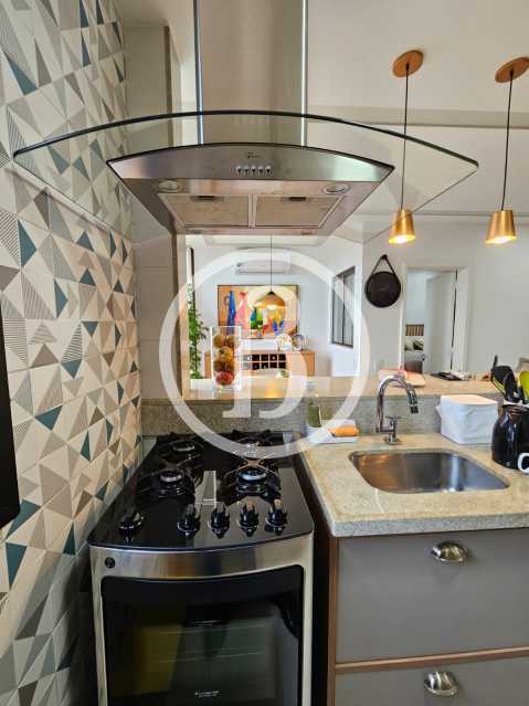 Conheça COZINHA OUTRO ANGULO do imóvel - Apartamento 2 quartos à venda Barra da Tijuca, Rio de Janeiro - R$ 1.400.000 - BFAP20472 - 13 COZINHA OUTRO ANGULO - 13