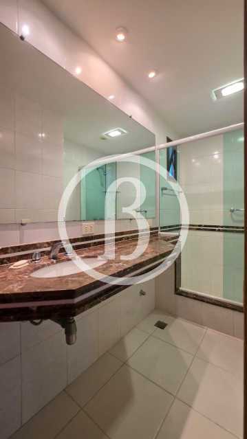 Conheça BANHEIRO 1° SUÍTE do imóvel - Apartamento 4 quartos à venda Barra da Tijuca, Rio de Janeiro - R$ 2.550.000 - BFAP40315 - 14 BANHEIRO 1° SUÍTE - 14