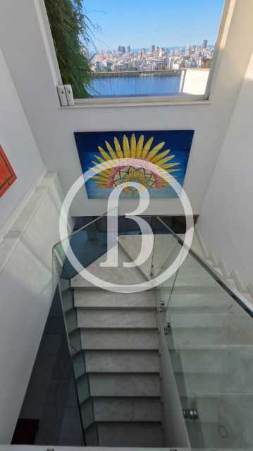 Conheça ESCADA ACESSO 2º ANDAR. do imóvel - Cobertura 4 quartos à venda Lagoa, Rio de Janeiro - R$ 4.000.000 - BFCO40094 - 11 ESCADA ACESSO 2º ANDAR. - 11