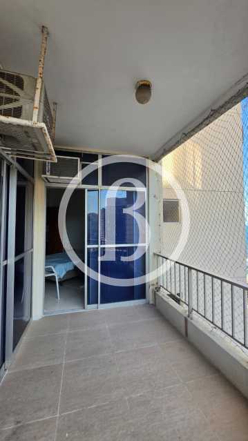 Conheça VARANDA OUTRO ÂNGULO do imóvel - Apartamento 1 quarto à venda Barra da Tijuca, Rio de Janeiro - R$ 950.000 - BFAP10281 - 5 VARANDA OUTRO ÂNGULO - 5