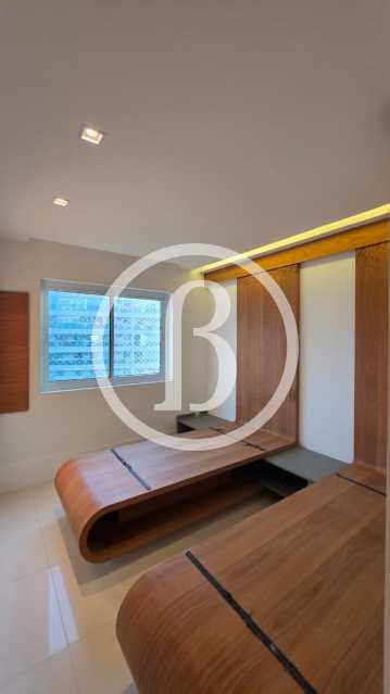 Conheça 2° SUÍTE do imóvel - Apartamento 4 quartos à venda Condomínio PENÍNSULA SAINT MARTIN - Barra da Tijuca, Rio de Janeiro - R$ 2.690.000 - BFAP40319 - 17 2° SUÍTE - 17