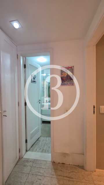 Conheça Corredor do imóvel - Apartamento 1 quarto à venda Barra da Tijuca, Rio de Janeiro - R$ 1.100.000 - BFAP10284 - 15 Corredor - 15
