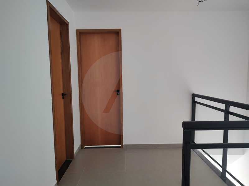 Conheça 27 - Casa Condomínio Itaipu. do imóvel - Agate Imóveis vende linda casa em condominio com a mais bela vista da região por R690 mil reais - Itaipu - Niterói. - HTCN30131 - 27 27 - Casa Condomínio Itaipu. - 27