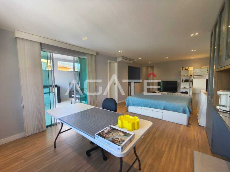Conheça Casa 4 qtos Condomínio do imóvel - Agatê Imóveis vende maravilhosa casa em associação de moradores de 289 m² Itaipu - Niterói por R$1.650.000,00 reais. - HTCN40137 - 22 Casa 4 qtos Condomínio - 22