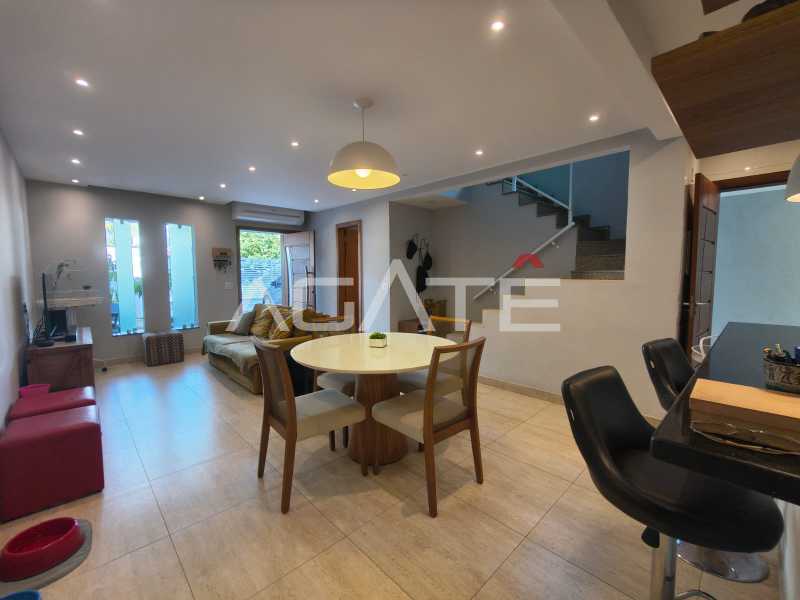 Conheça Casa 4 qtos Condomínio do imóvel - Agatê Imóveis vende maravilhosa casa em associação de moradores de 289 m² Itaipu - Niterói por R$1.650.000,00 reais. - HTCN40137 - 14 Casa 4 qtos Condomínio - 14