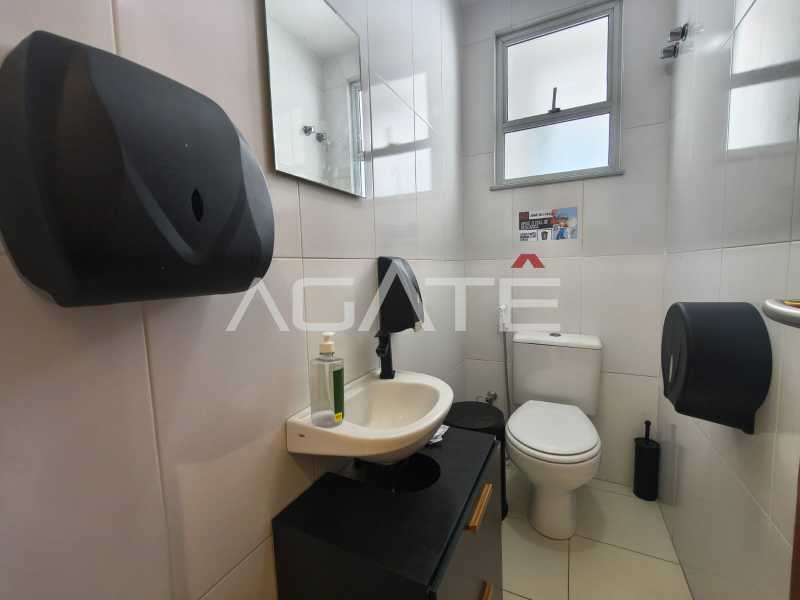 Condomínio Ed. Lagoa Mar - Agatê Imóveis vende lindo Apartamento de 102 m² Praia de Piratininga - Niterói por R 990 mil reais. - HTAP20066