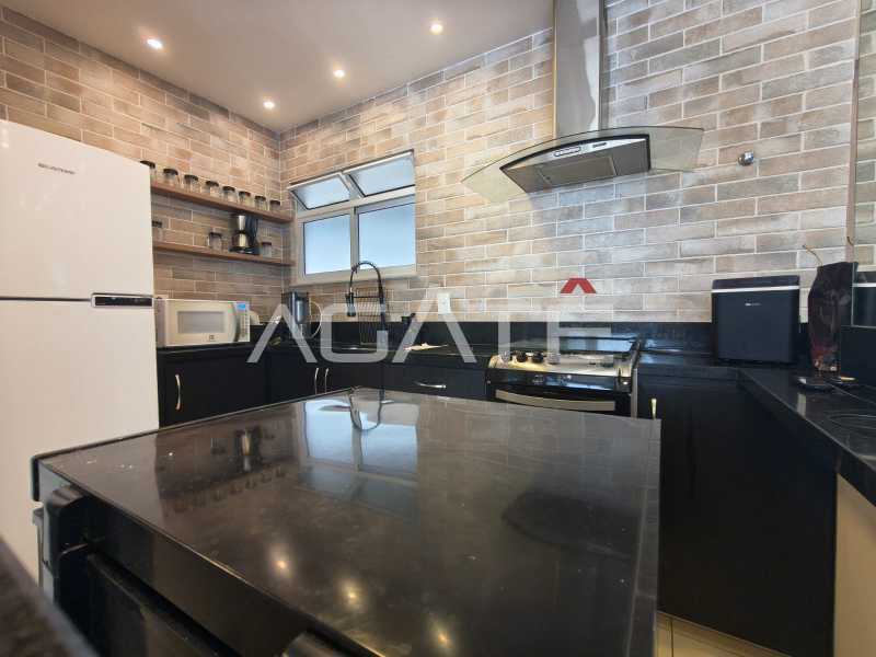 Condomínio Ed. Lagoa Mar - Agatê Imóveis vende lindo Apartamento de 102 m² Praia de Piratininga - Niterói por R 990 mil reais. - HTAP20066