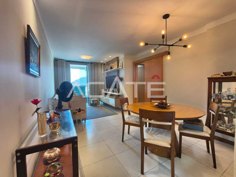 Condomínio Ed. Lagoa Mar - Agatê Imóveis vende lindo Apartamento de 102 m² Praia de Piratininga - Niterói por R 990 mil reais. - HTAP20066