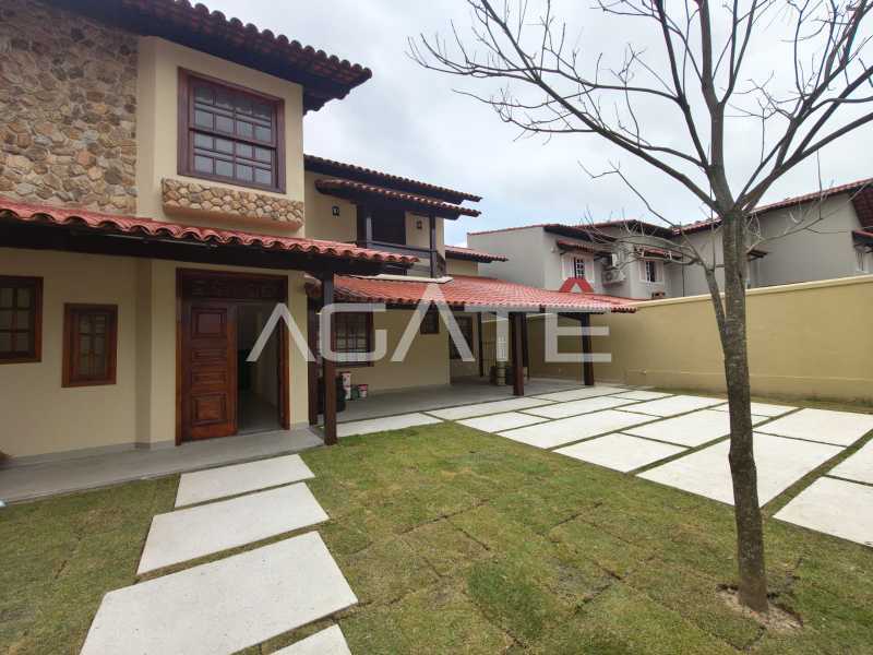 Agatê Imóveis vende excelente casa duplex - Piratininga - Niterói/RJ por R$ 1.650.000 mil reais. - HTCA40227
