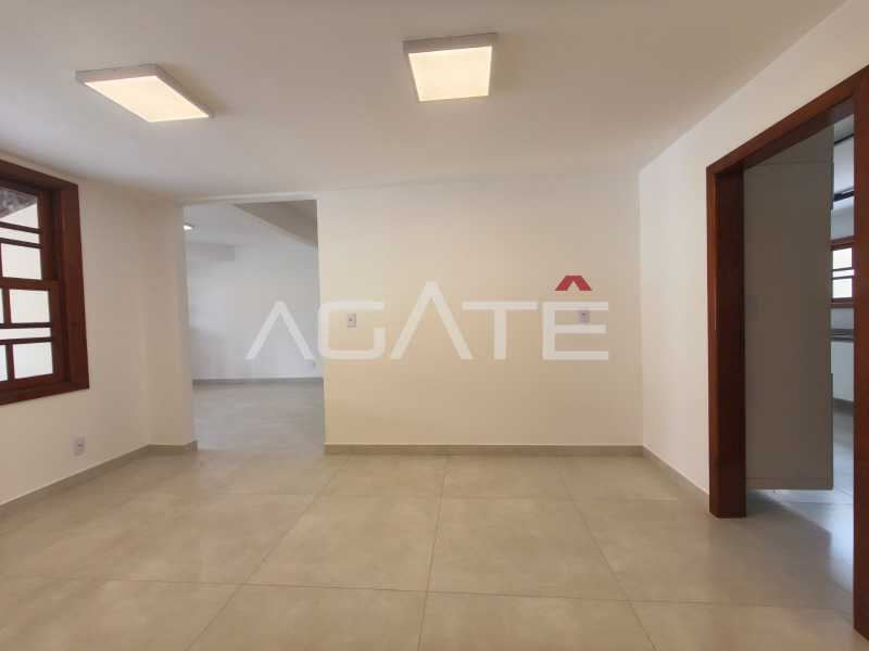 Agatê Imóveis vende excelente casa duplex - Piratininga - Niterói/RJ por R$ 1.650.000 mil reais. - HTCA40227