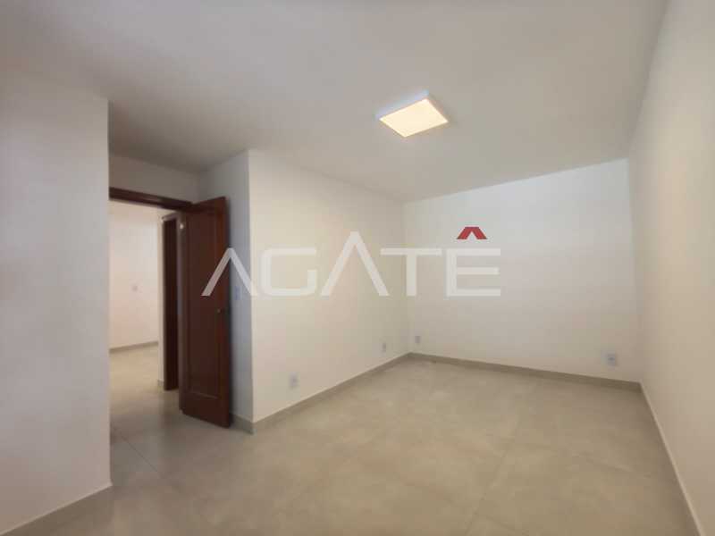 Agatê Imóveis vende excelente casa duplex - Piratininga - Niterói/RJ por R$ 1.650.000 mil reais. - HTCA40227