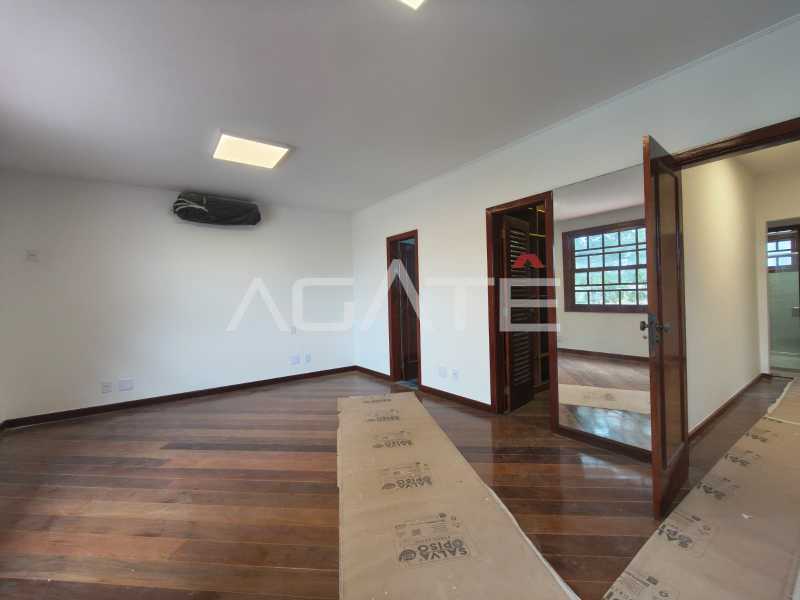 Conheça Casa 3 qtos Piratininga do imóvel - Agatê Imóveis vende excelente casa duplex - Piratininga - Niterói/RJ por R$ 1.450.000 mil reais. - HTCA30453 - 23 Casa 3 qtos Piratininga - 23