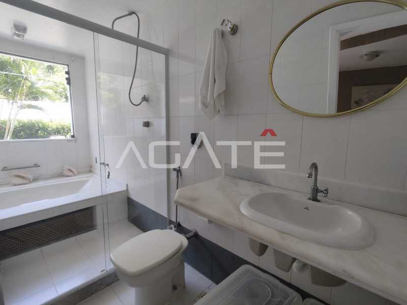 Conheça Casa 4 qtos Itaipu do imóvel - Agatê Imóveis vende Maravilhosa Casa Duplex de 220m² Itaipu - Niterói - RJ por R 1.150.000 reais. - HTCA40115 - 16 Casa 4 qtos Itaipu - 16